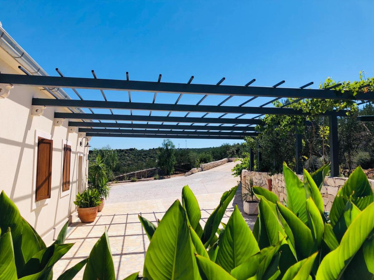 Villa Fani Supetar Ngoại thất bức ảnh